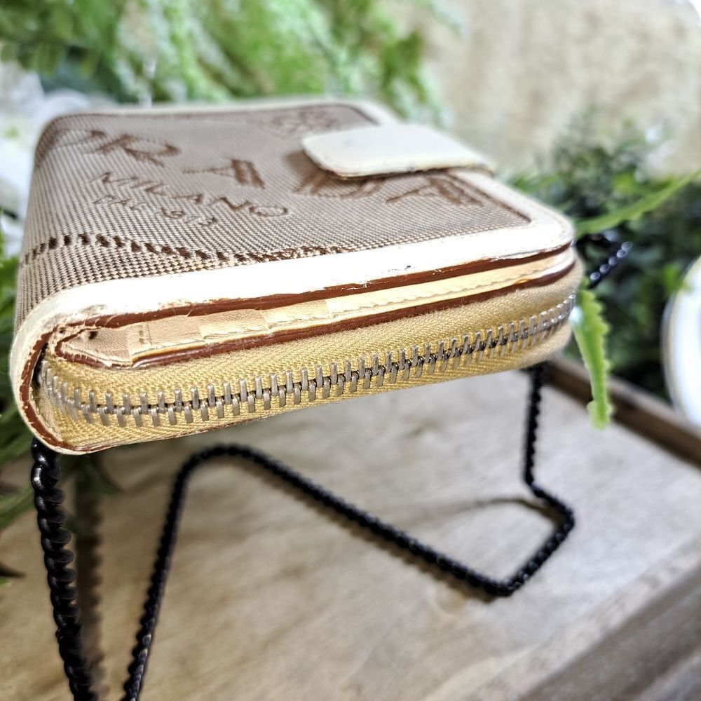 Authentic Prada Zippy Wallet - Picture 8 of 13